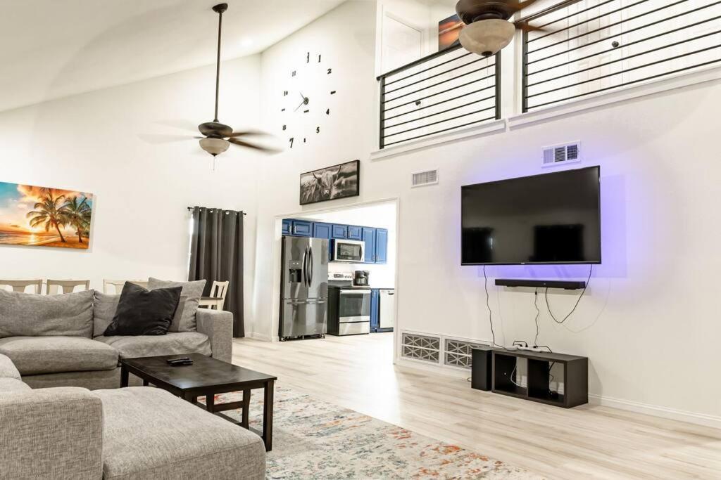 Roomy Home 5 Mins From Attractions 加尔维斯敦 外观 照片