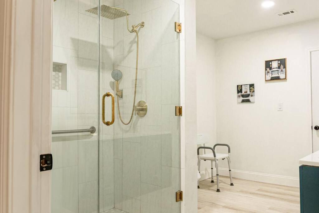 Roomy Home 5 Mins From Attractions 加尔维斯敦 外观 照片