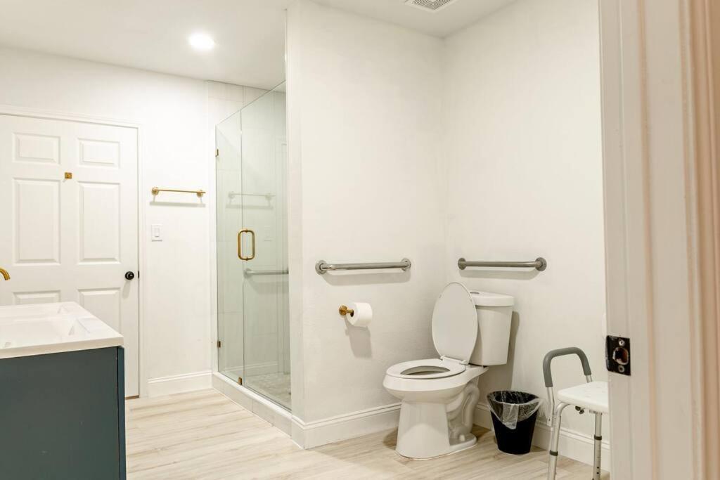 Roomy Home 5 Mins From Attractions 加尔维斯敦 外观 照片