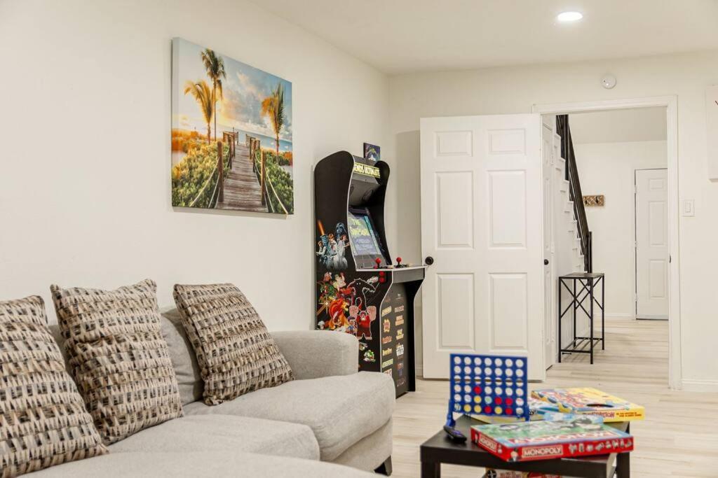 Roomy Home 5 Mins From Attractions 加尔维斯敦 外观 照片