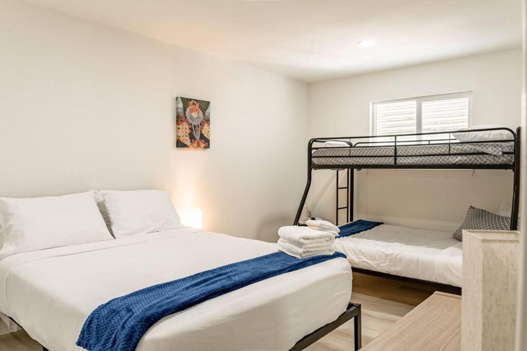 Roomy Home 5 Mins From Attractions 加尔维斯敦 外观 照片